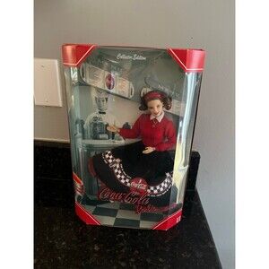 1999 Barbie Coca-Cola Malt Shop Diner 24637 Soda Fountain Doll